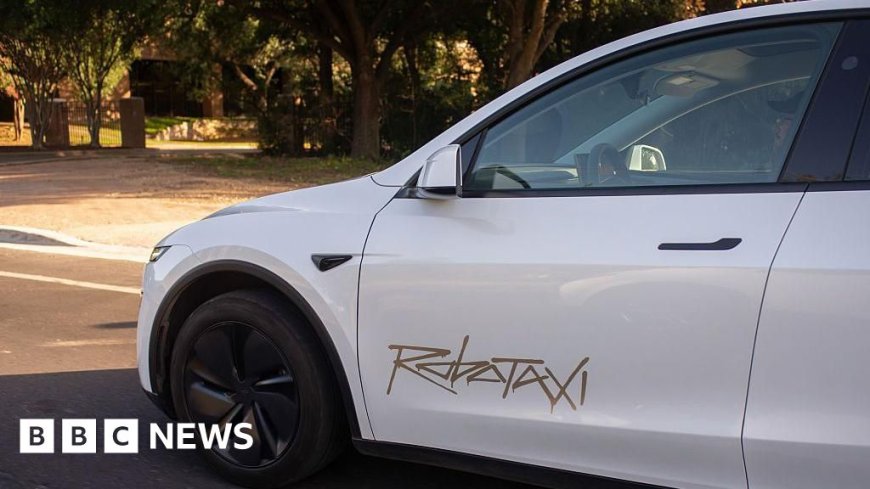 US Safety Regulators Reach Out to Tesla Regarding Robotaxi Behavior