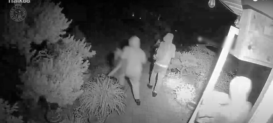 Markham Home Invasion Caught on Video, 5 Suspects Sought