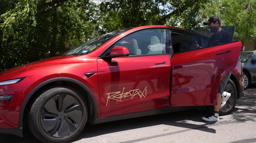 Videos Show Tesla 'Robotaxis' Braking Suddenly and Driving on Wrong Side of Road