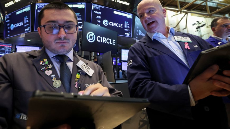 Latest Stock Market Updates: S&P 500 and Nasdaq Approach Record Highs