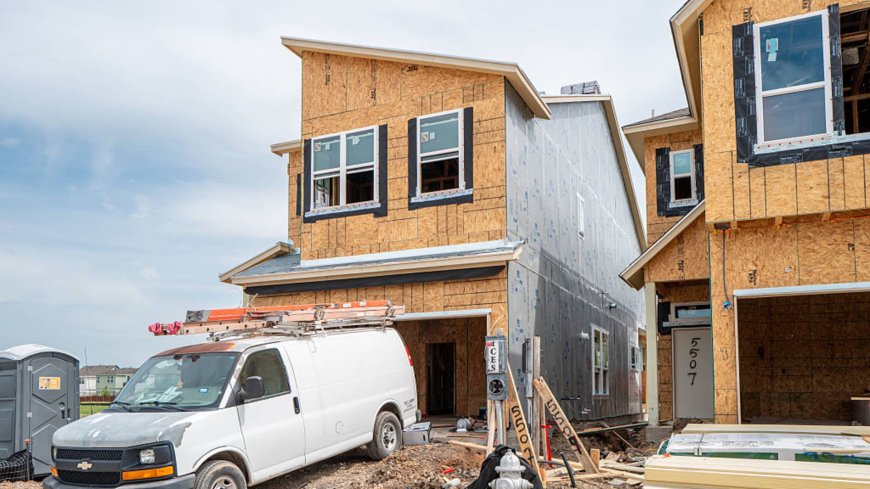 New Home Sales Plummet in May, Supply Reaches 3-Year High