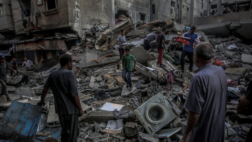 Israeli airstrikes kill 21 in Gaza, medics report