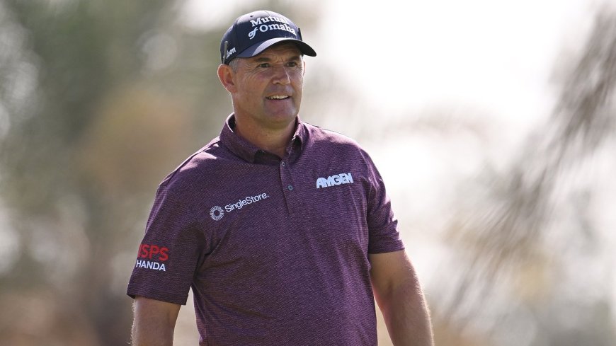 Harrington leads at US Senior Open despite clash with reporter
