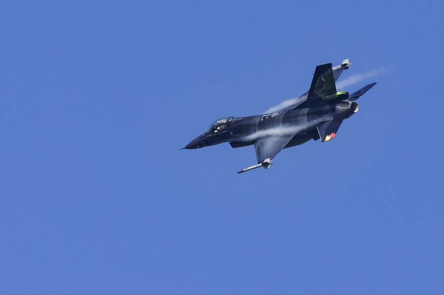 Ukrainian F-16 Pilot Killed in Russian Airstrike