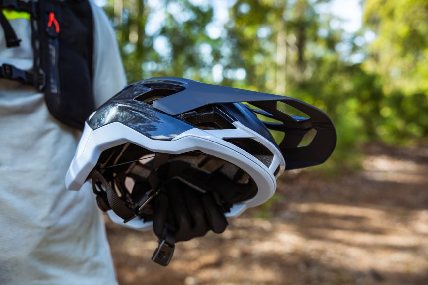 Fox Speedframe Pro Helmet: What's New and Improved