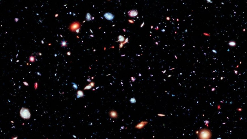 Astronomers Find Ancient Radio Signals from Distant Galaxy Cluster