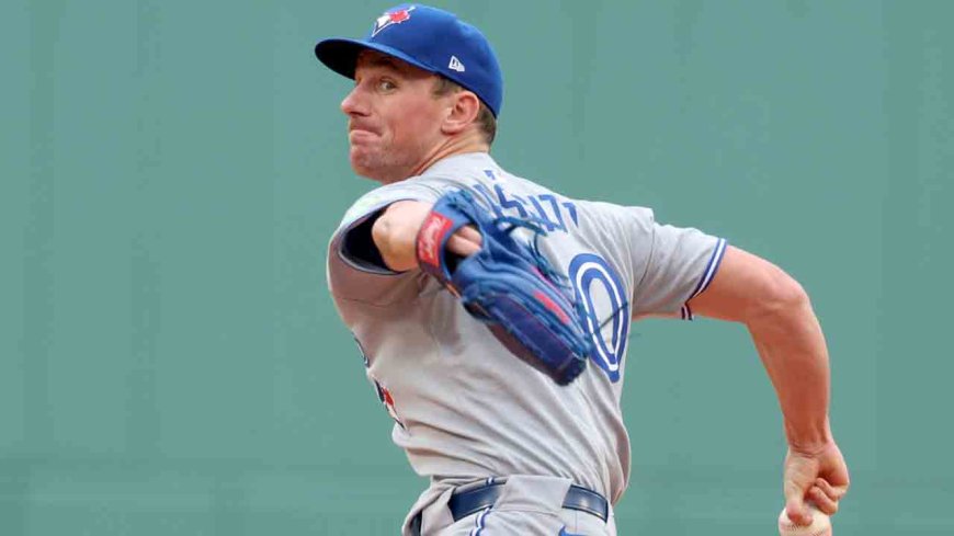 Blue Jays Face Road Woes in Blowout Loss to Red Sox