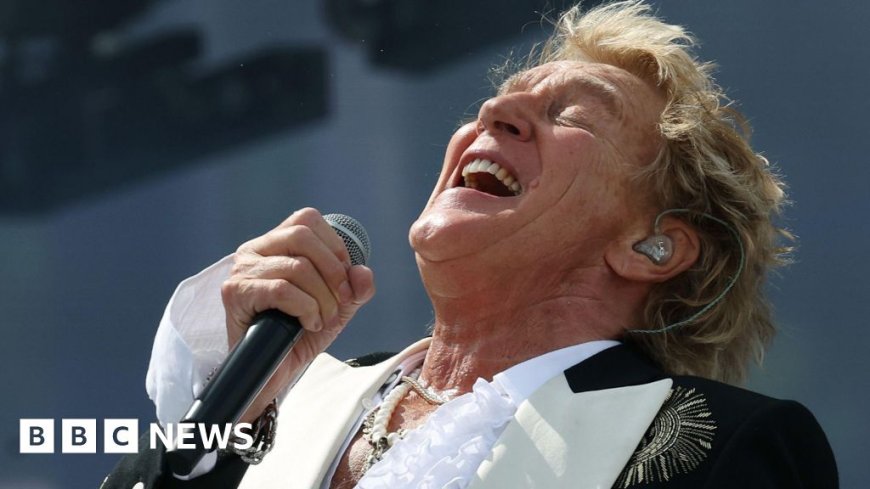 Rod Stewart at Glastonbury: A Classic Performance