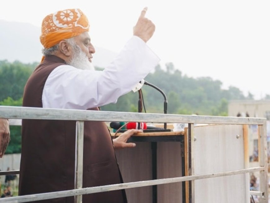 JUI-F Leader Criticizes Government's Legitimacy and Threatens Protest