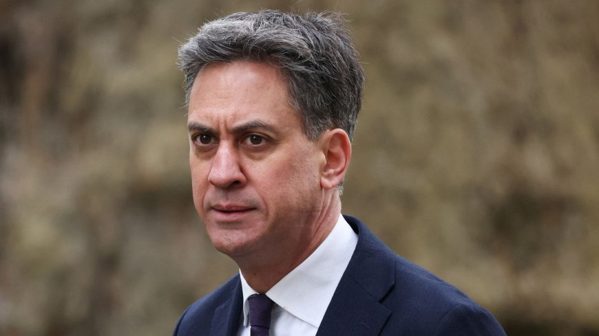 UK Government Considers Support for Oil Refineries After Prax Lindsey Collapse