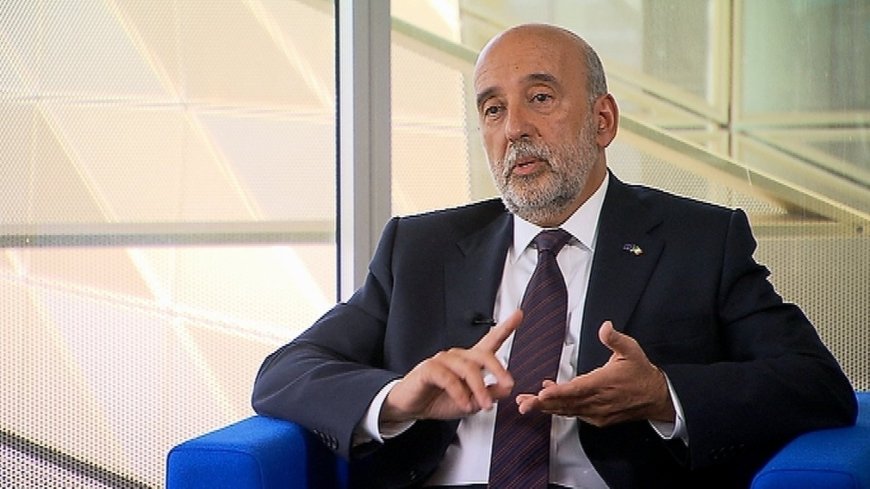 Central Bank Chief Warns Minister of VAT Vulnerability