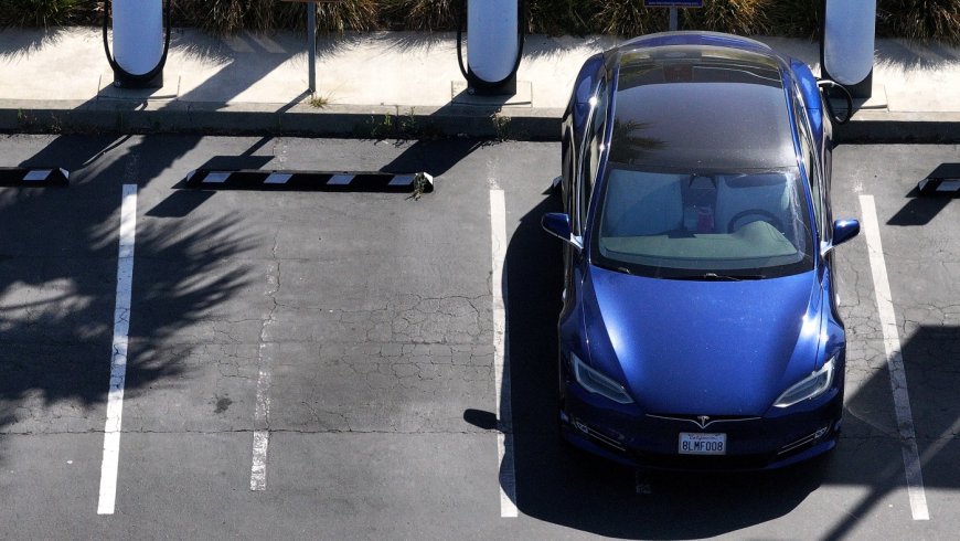 Senate Considers Ending EV Tax Credits Sooner Than House Proposal