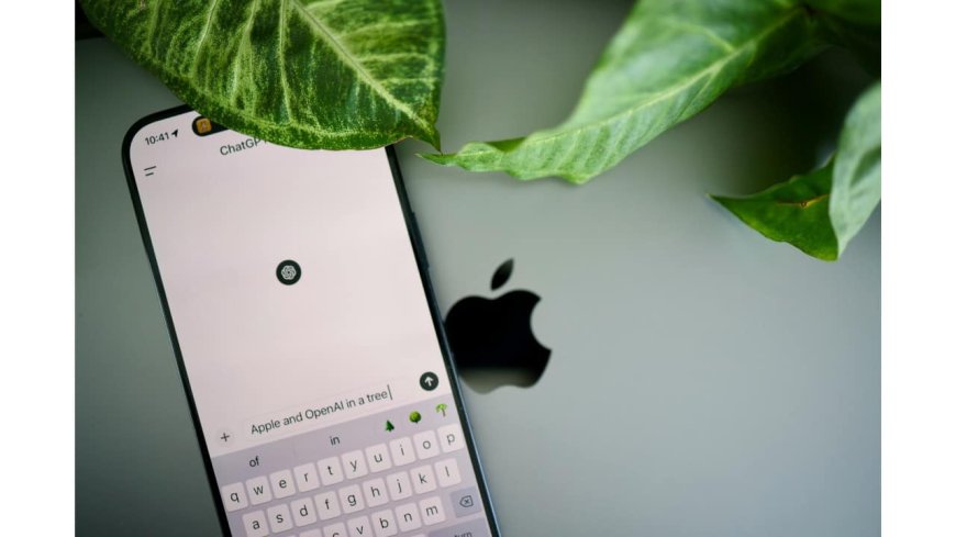Apple in Talks with OpenAI and Anthropic to Enhance Siri with AI
