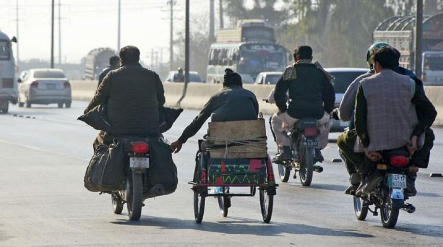 Helmet now mandatory for passengers on motorcycles in Islamabad