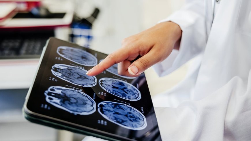 Expert Warns: Heavy Drinking in Your 30s Could Signal Early-Onset Dementia