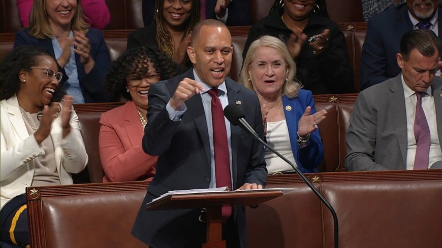 Democrat Hakeem Jeffries Criticizes Trump Megabill in Lengthy Speech