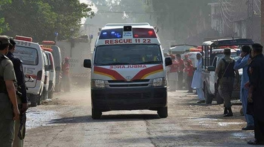 Six dead in Muzaffargarh bus-trailer collision