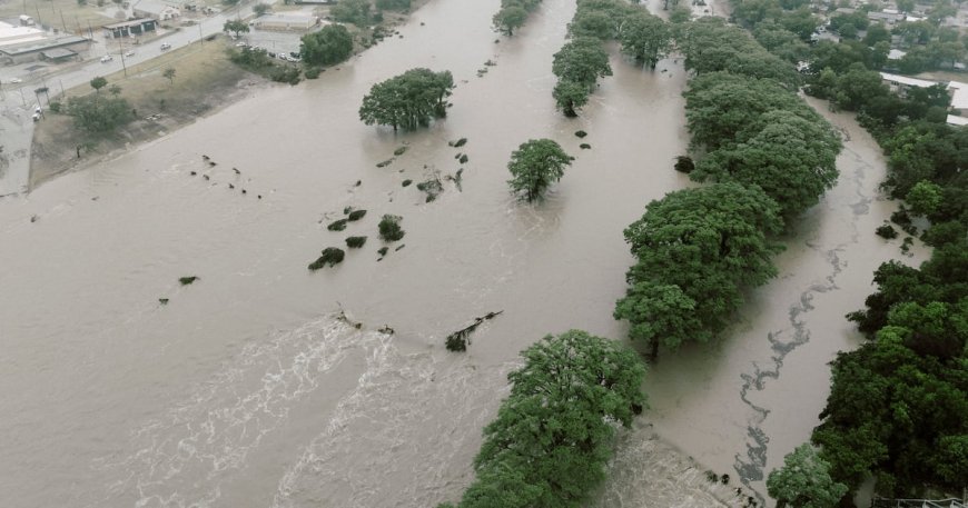 Texas Flooding: 24 Dead, Children Missing in Flash Floods