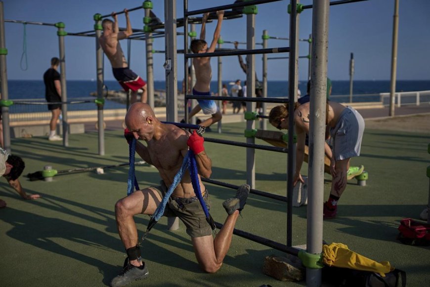 Best Strength Training Methods: Experts Explain Your Options