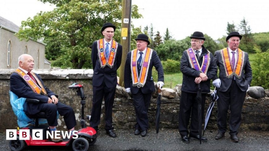Orange Order parade draws large crowds in Donegal