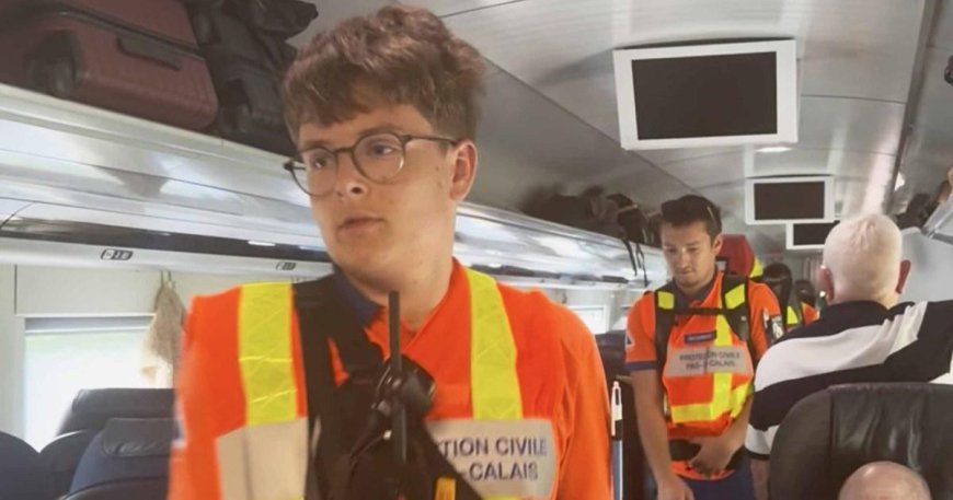 Eurostar passengers face chaos as paramedics triage overheating passengers on stuck train