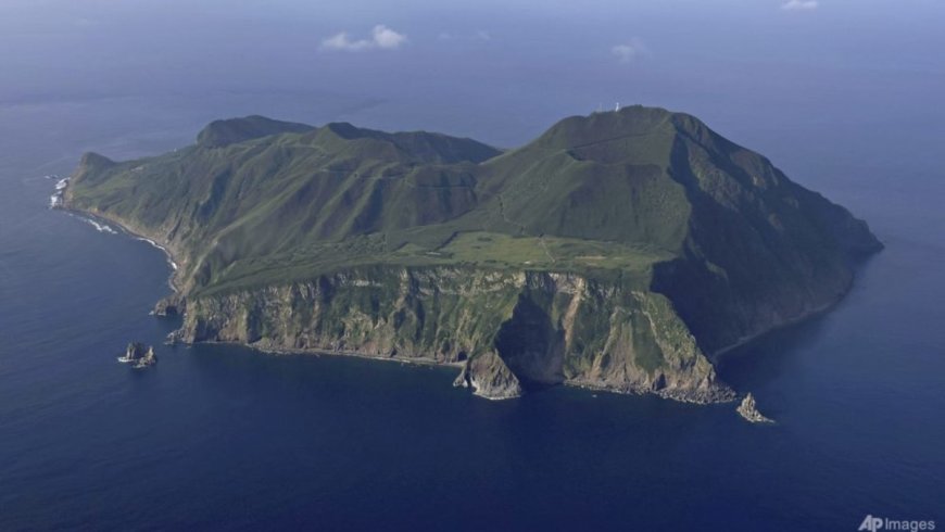 Residents Evacuate Japan Islands After Series of Quakes