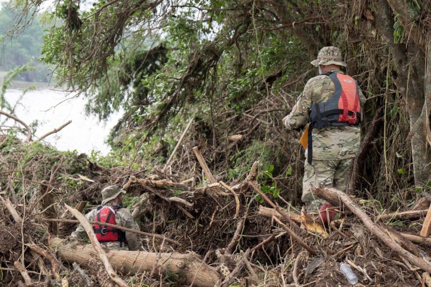 Search Intensifies for Missing Girls as Death Toll Climbs in Texas Floods
