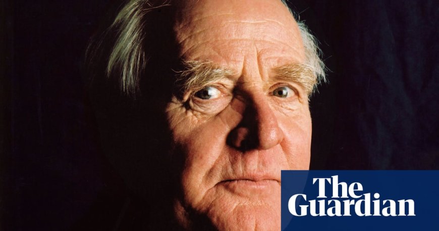 John le Carré's meticulous research and attention to detail revealed in private papers