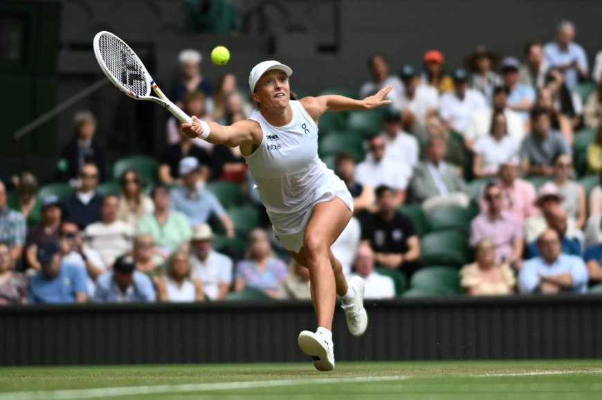 Mastering the art of returning serves at Wimbledon