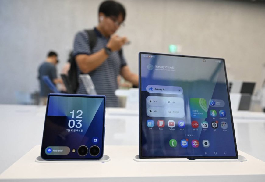 Samsung Introduces Thinner Foldable Smartphone Models