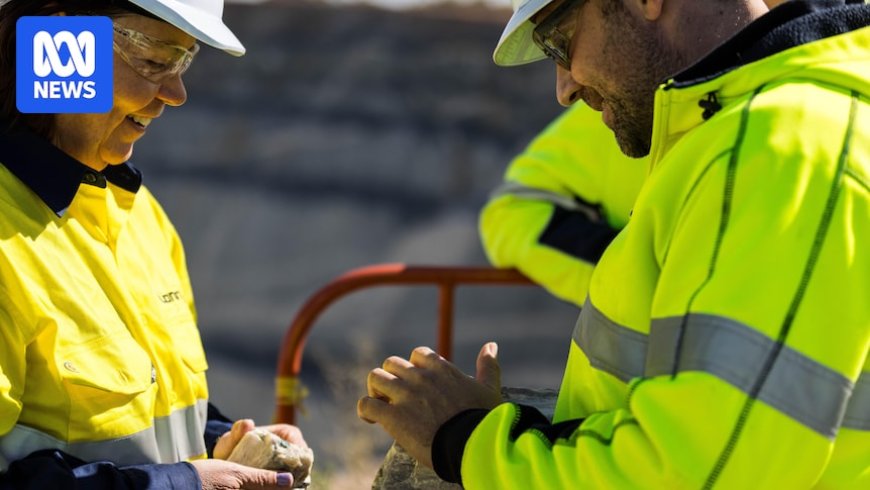 Billion-dollar Lithium Mine Opens in Western Australia Despite Low Prices