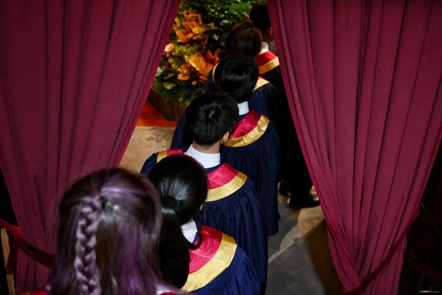 Fresh Graduates Encouraged to Stay Calm and Continue Job Search as Hiring Trends Improve: Tan See Leng