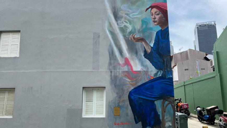 Anti-Smoking Message Added to Samsui Woman Mural