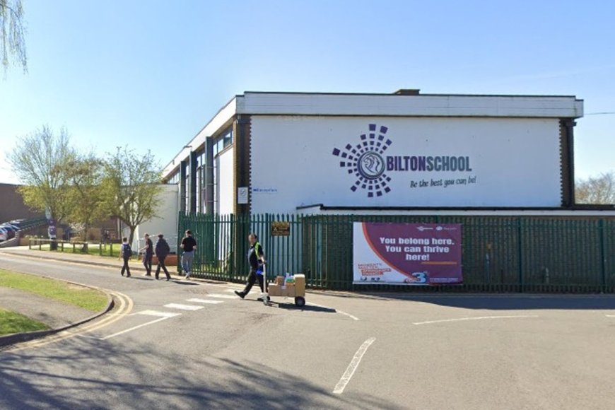 School Apologizes for Punishing 12-Year-Old Girl in Union Jack Dress on 'Culture Day'