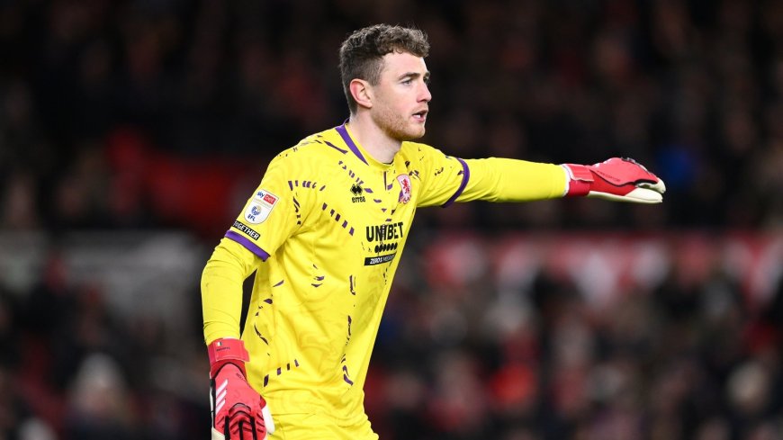 Mark Travers signs four-year deal with Everton