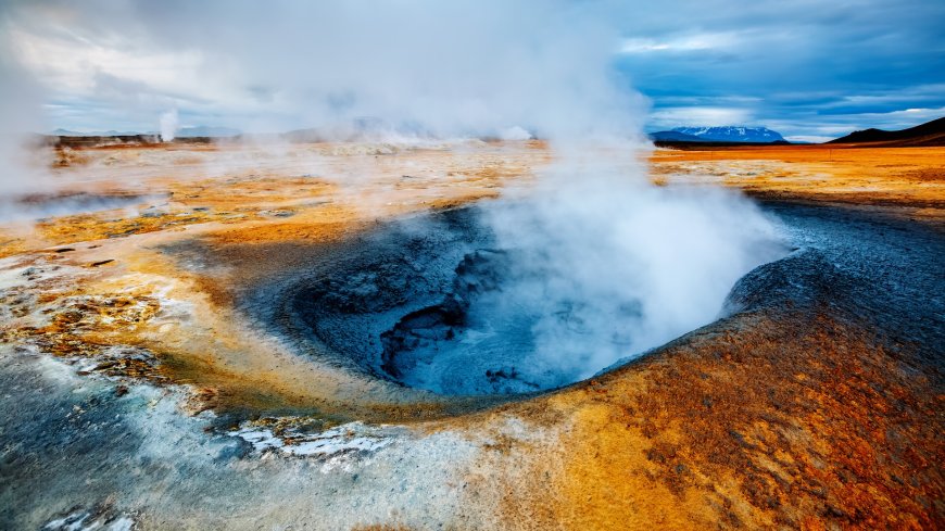 Enormous underground blobs drive massive volcanic eruptions on Earth