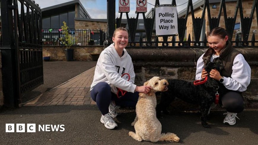 UK government to lower voting age to 16 for next general election