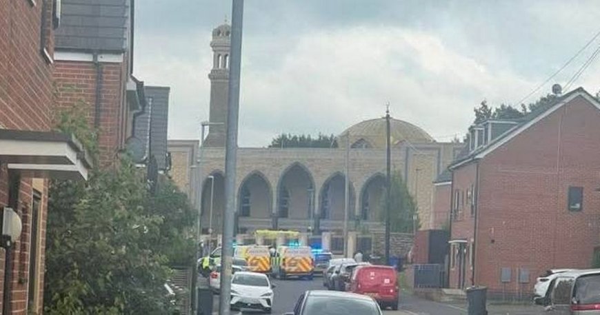 Second man stabbed outside Lancs mosque in day of violence