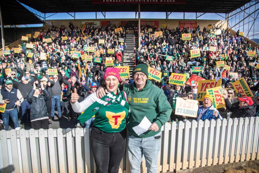 Thousands March in Support of Proposed Hobart Stadium