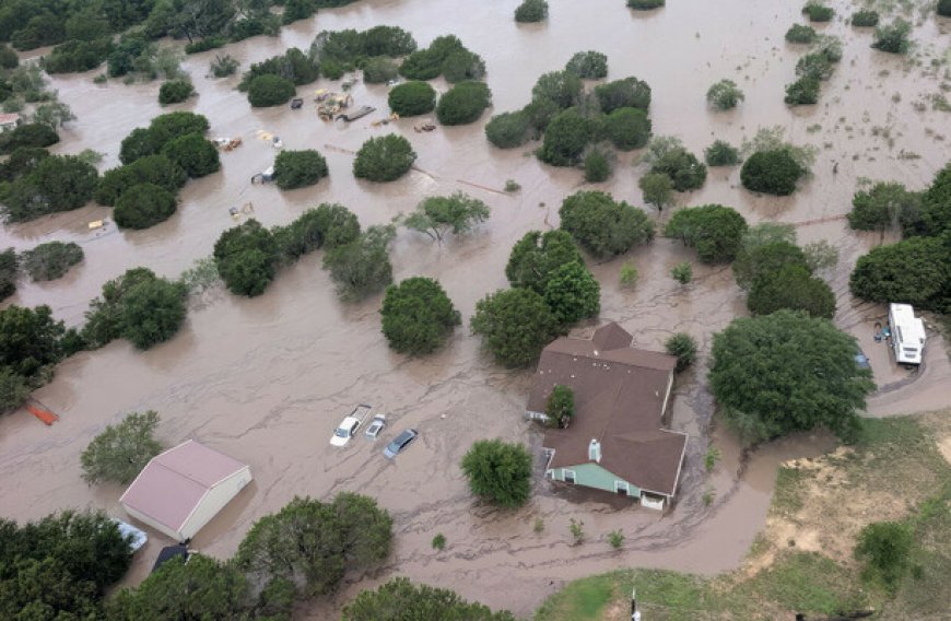 Week's Best Reads: Texas Flash Floods, UK Trial Drama, Polo Scandal, Shakespeare's Benefits, Israel-Palestine Conflict, Player Signings