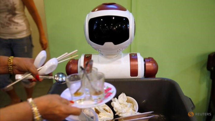 Singapore Companies Take Cautious Approach to Automation and AI, Study Shows