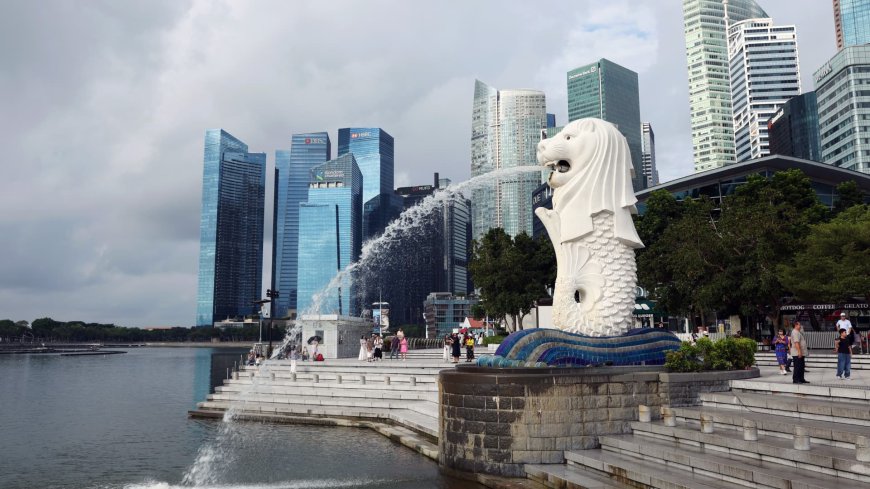 Singapore Inflation Holds Steady at 0.8% for June, MAS Decision Looms