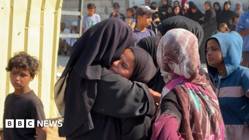 Chaos at Gaza Aid Site Despite 'Women Only' Day